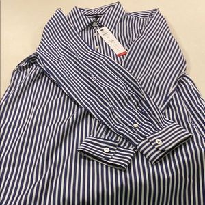 Talbot’s navy and white button down NWT